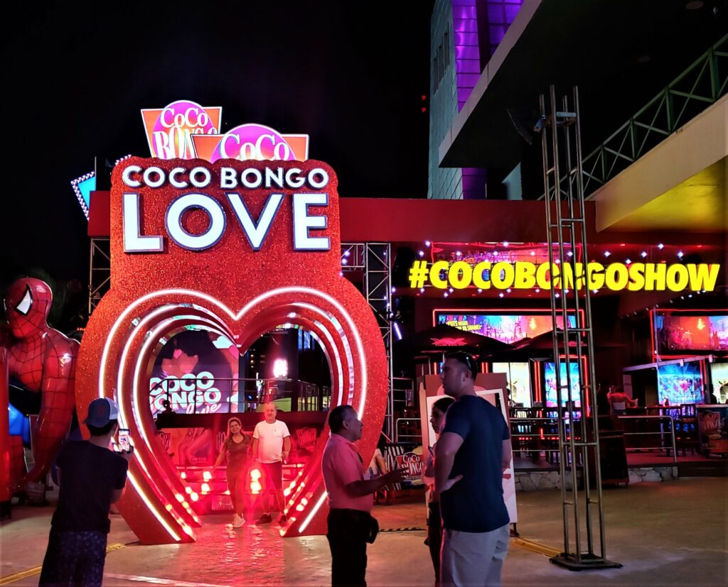 Cocobongo Cancun